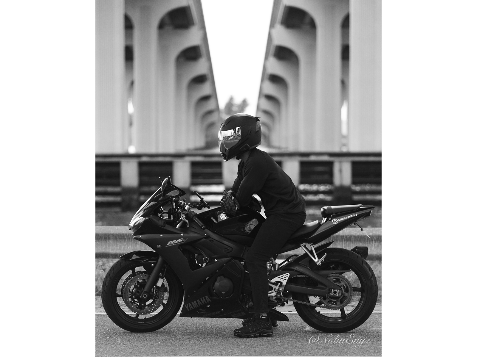 Yamaha R6 Bike Model Bridge